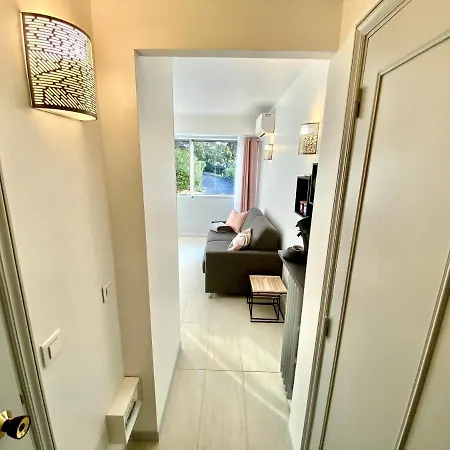 Chateau Picaud By Scls Locations